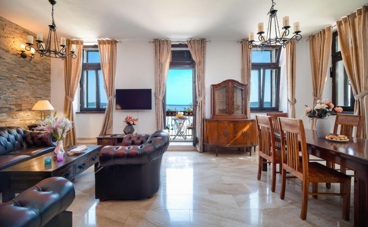 Luxury Apartments Perko Kaštela Екстериор снимка