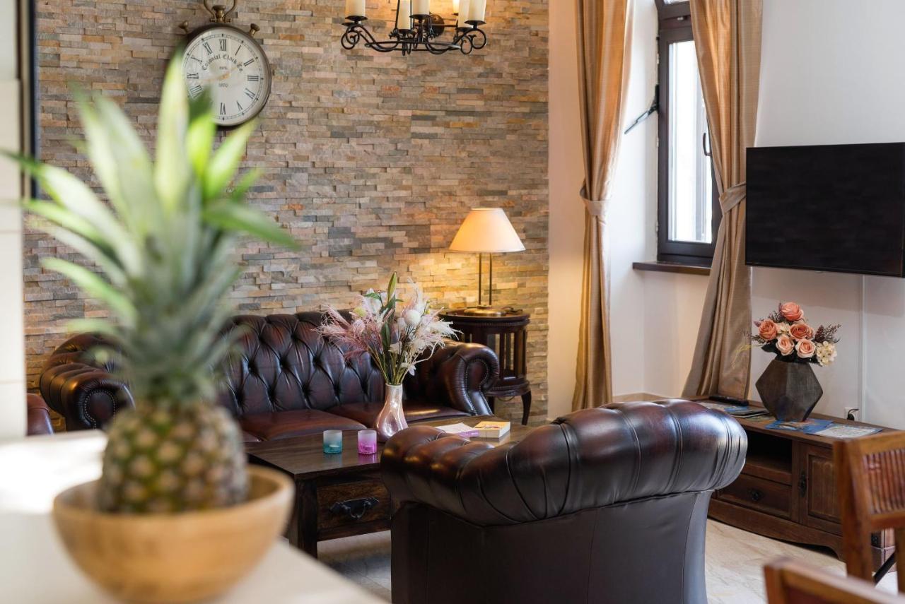 Luxury Apartments Perko Kaštela Екстериор снимка