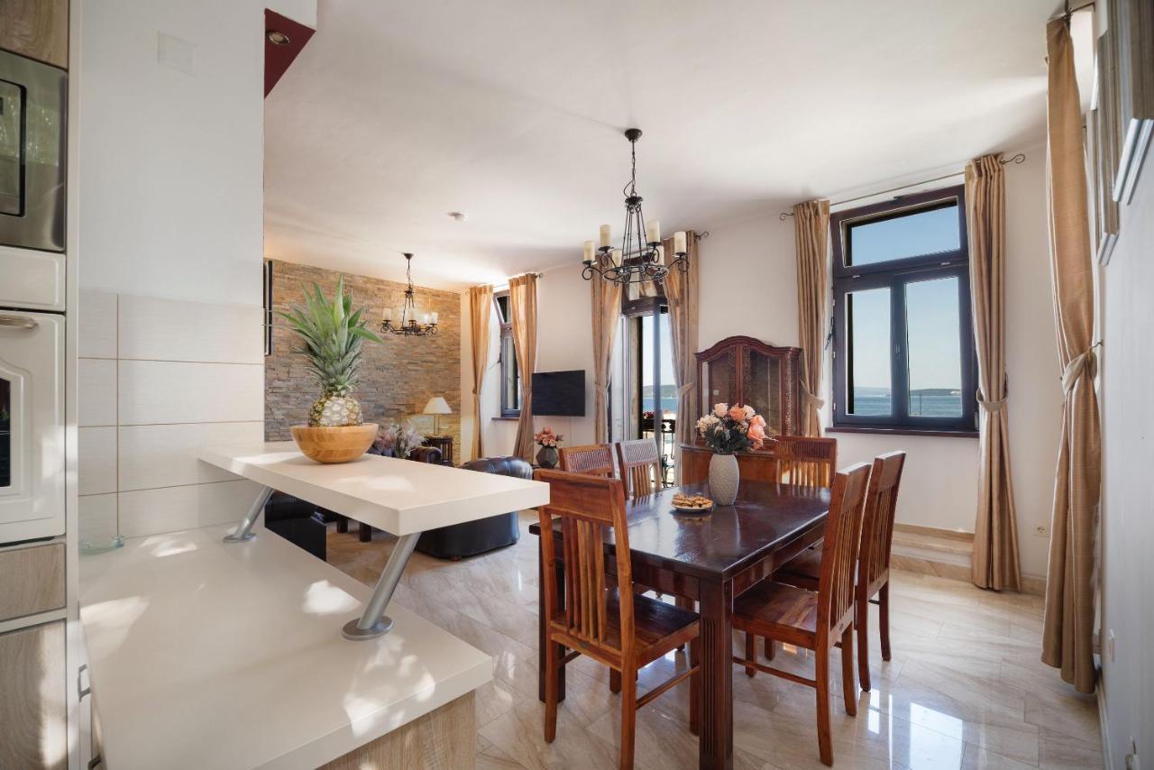 Luxury Apartments Perko Kaštela Екстериор снимка