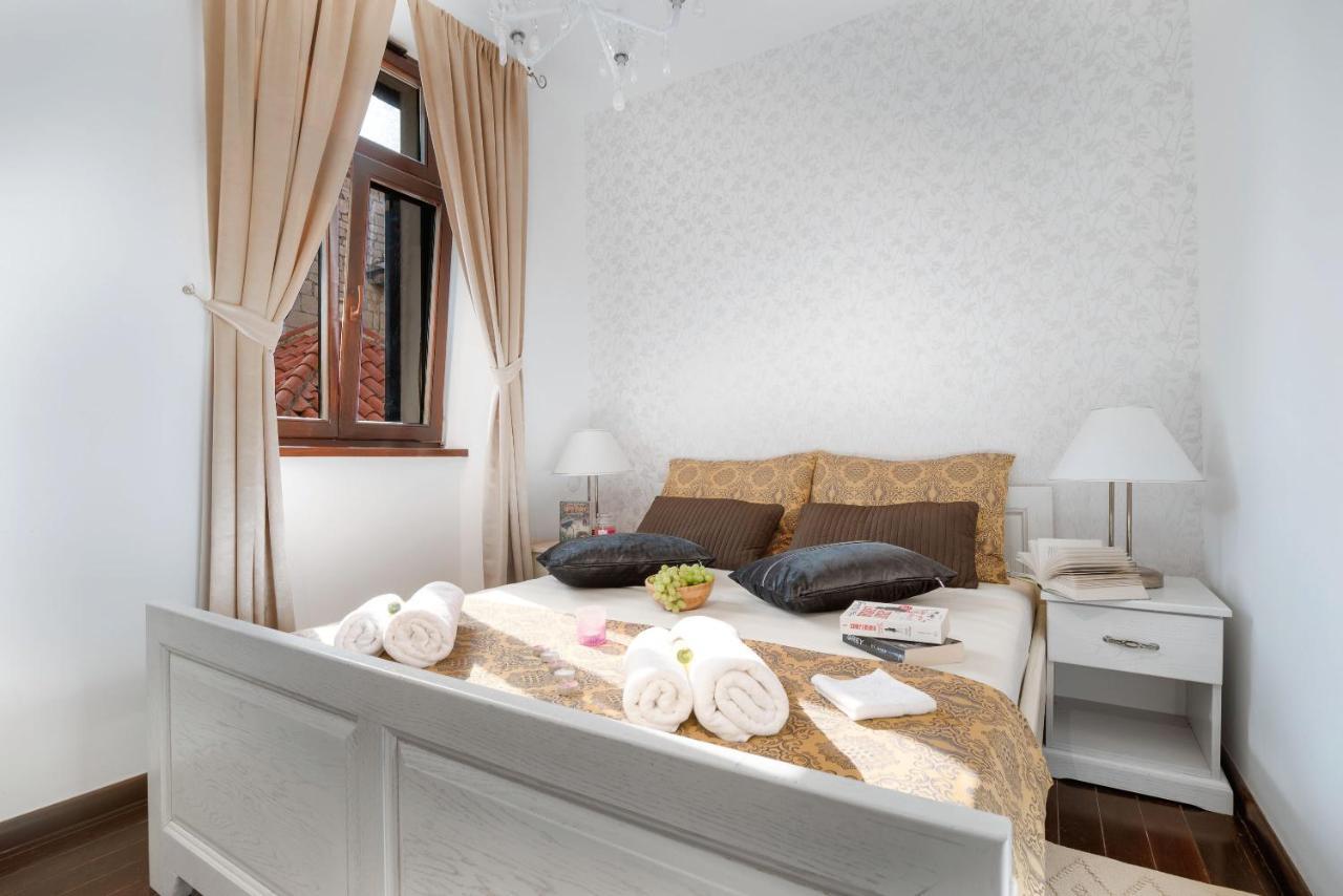 Luxury Apartments Perko Kaštela Екстериор снимка