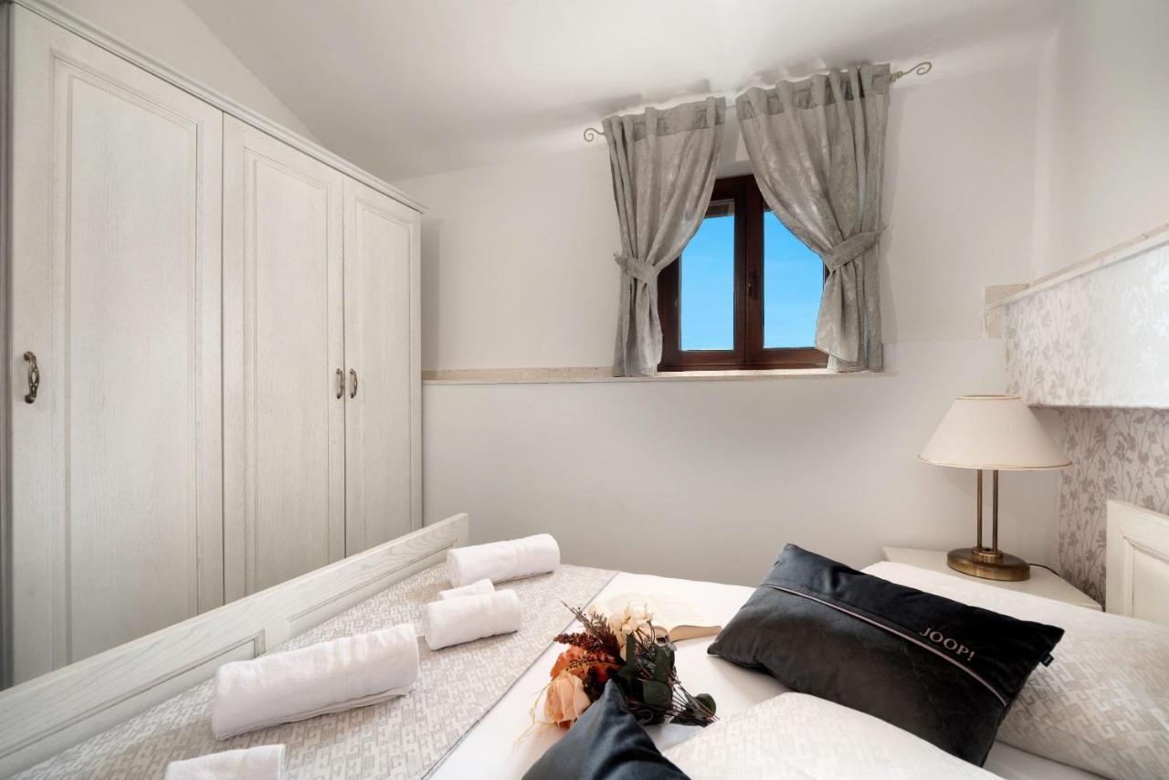 Luxury Apartments Perko Kaštela Екстериор снимка