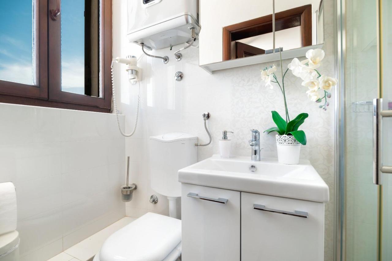 Luxury Apartments Perko Kaštela Екстериор снимка