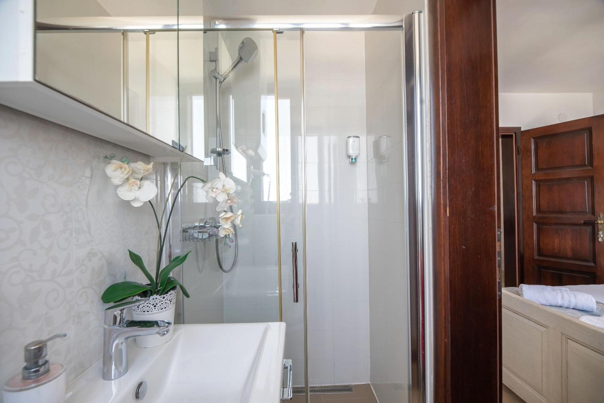 Luxury Apartments Perko Kaštela Стая снимка