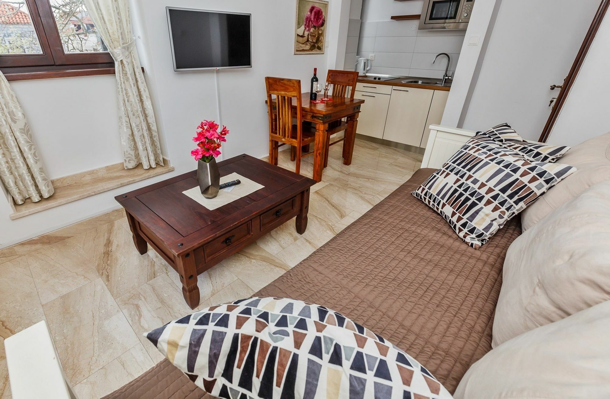 Luxury Apartments Perko Kaštela Екстериор снимка